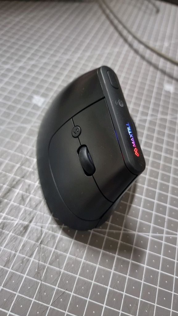 맥스틸 GM-BVE1500 블랙 무소음 블루투스 버티컬 마우스--1