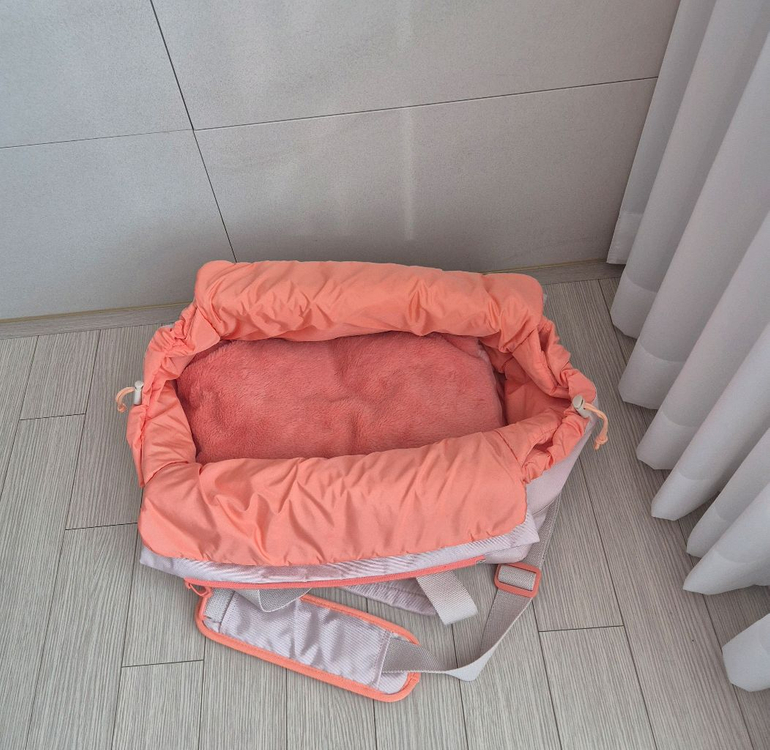 아르르 포옹백 강아지이동가방 이미지