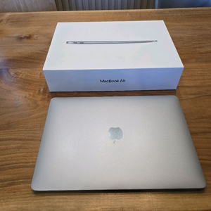 맥북에어 2018 i5 8G 256G 외관a급