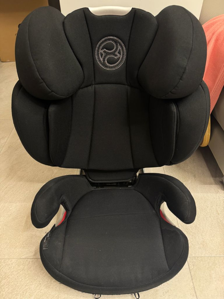 싸이벡스 Q2-fix 주니어 카시트 + 카시트 보호매트(킥매트 포함) 이미지