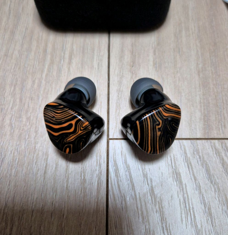 노블 포커스 트라이엄프 블루투스 이어폰 이미지