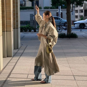 마크들리 딥뮤즈 아루드 조이드비비에 비애브선트마인디드 미뉴에트 페미니크 유인어스 미닝아웃 트렌디어패럴 가내스라언더비