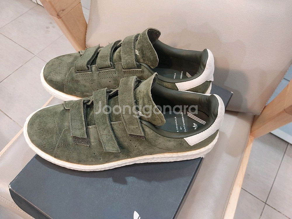 아디다스 X 화이트 마운티니어링 스탠스미스 cf 남성 250사이즈 택포3만원--3