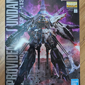 반다이 MG 프로비던스건담 판매합니다.