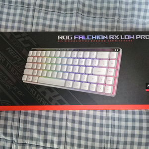 에이수스 ROG FALCHION LOW PROFILE RX 키보드팝니다. 이미지