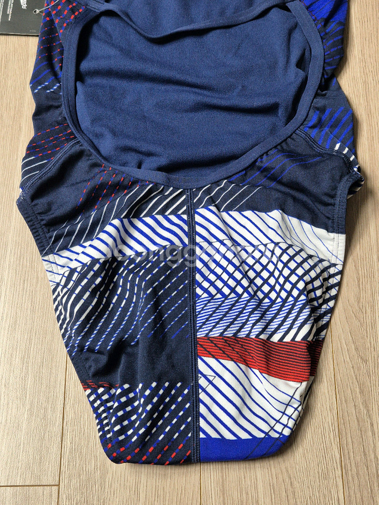 스피도 28 사이즈 엔듀런스 크로스백 더 패스트 웨이 원피스 수영복--7