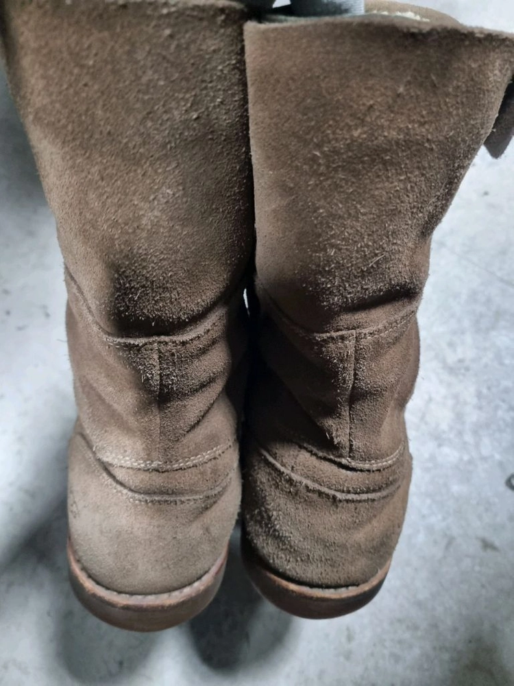 UGG 남성 스웨이드 가죽 부츠 이미지