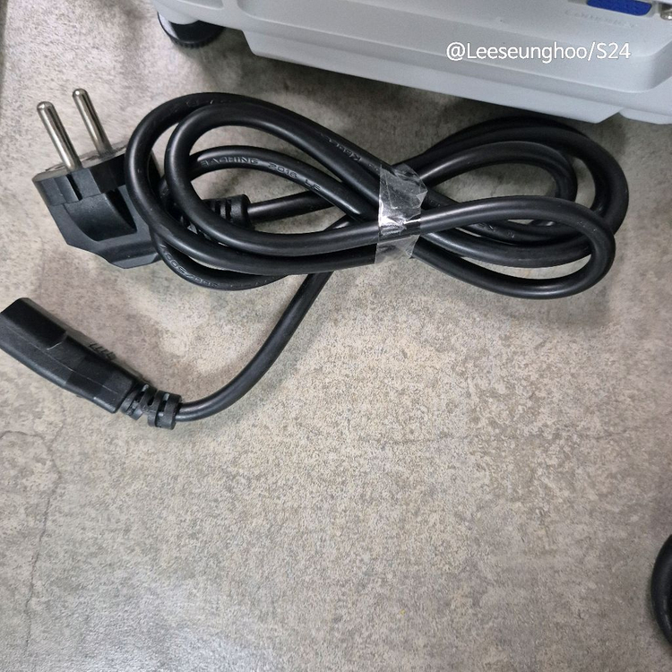 엡손 빔프로젝터--1