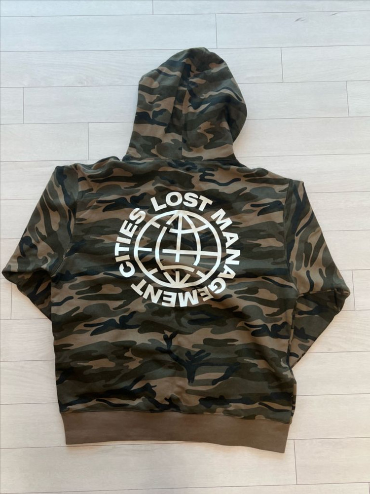 정가 10만원 LMC 카모 후드티 S급 판매합니다 M 사이즈 이미지