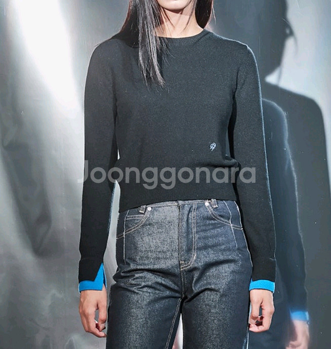 구호플러스 kuho plus 23 소매 포인트 크롭 니트 (1)--1