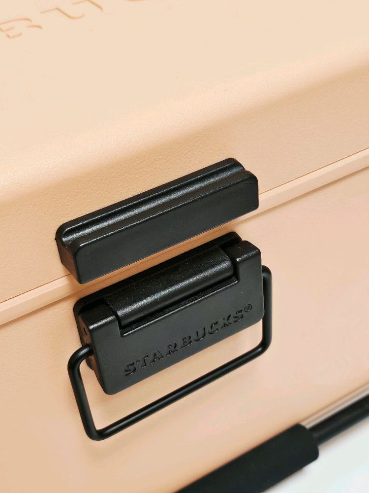 스타벅스 핑크 쿨러 11L 캠핑 피크닉 아이스박스 정품 이미지