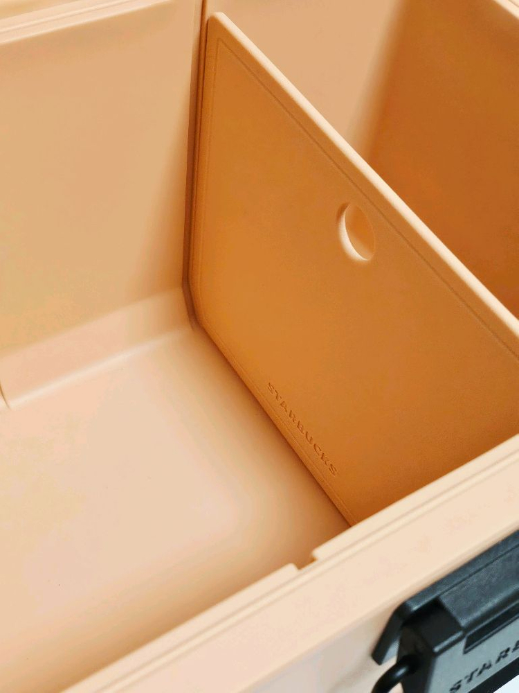 스타벅스 핑크 쿨러 11L 캠핑 피크닉 아이스박스 정품 이미지