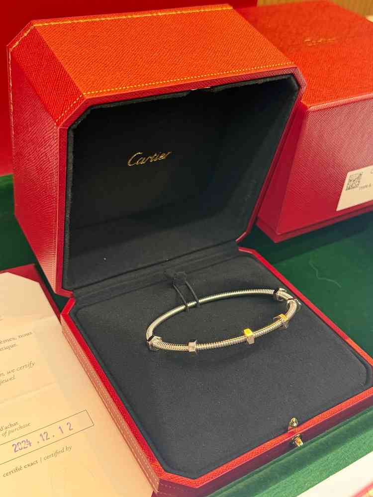 정품 까르띠에 에크루드 팔찌 화이트골드 20호--1