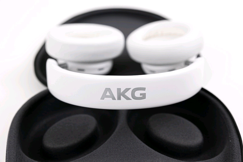 AKG N9 HYBRID 화이트 헤드폰 판매합니다. 이미지