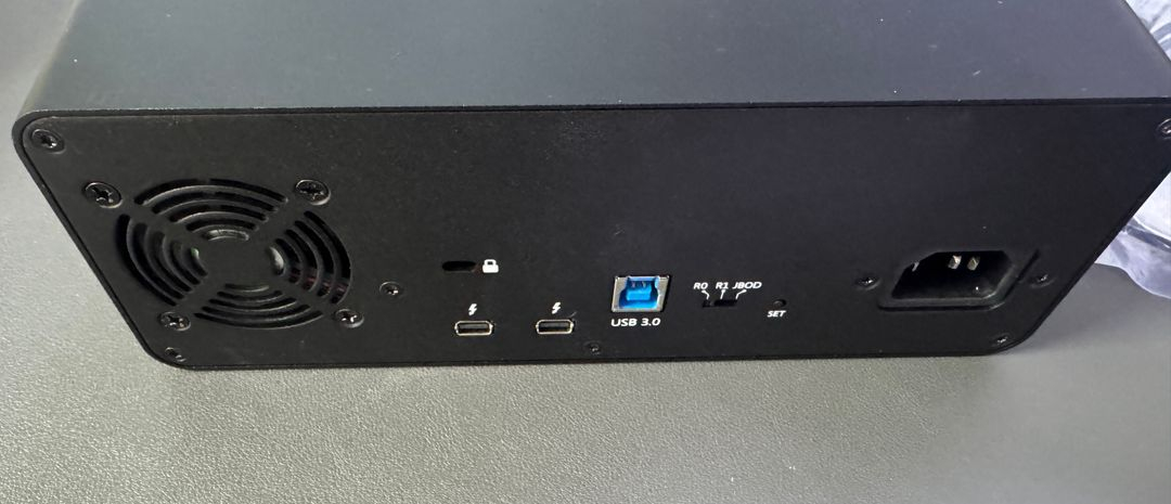 Glyph StudioRAID 4TB 외장하드 이미지