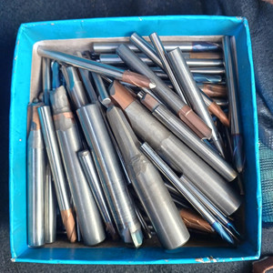 초경 1kg 132,000 [폐자재]