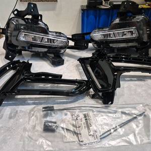 KA4 카니발 안개등 신품셋트 판매합니다.