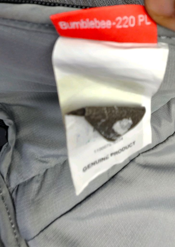 맨프로토 백팩 범블비 220PL 촬영장비 여행자카메라가방--1