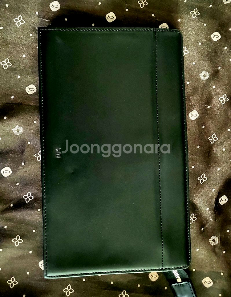 [미사용 새상품] 티아이포맨 소가죽 클러치백 파우치--1