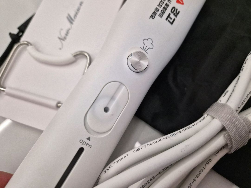 뉴메이슨 청담 187 스팀 스타일러 다리미(화이트)(새상품)--4