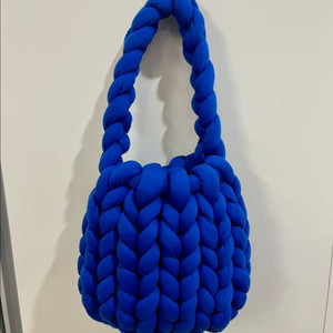 자이언트얀 가방 코발트 블루 여성 토트백 미니백 패딩백