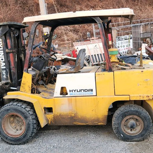 작동상태좋은 현대 HR45D 4.5톤 표준마스타 지게차 4스풀 각개 자동발