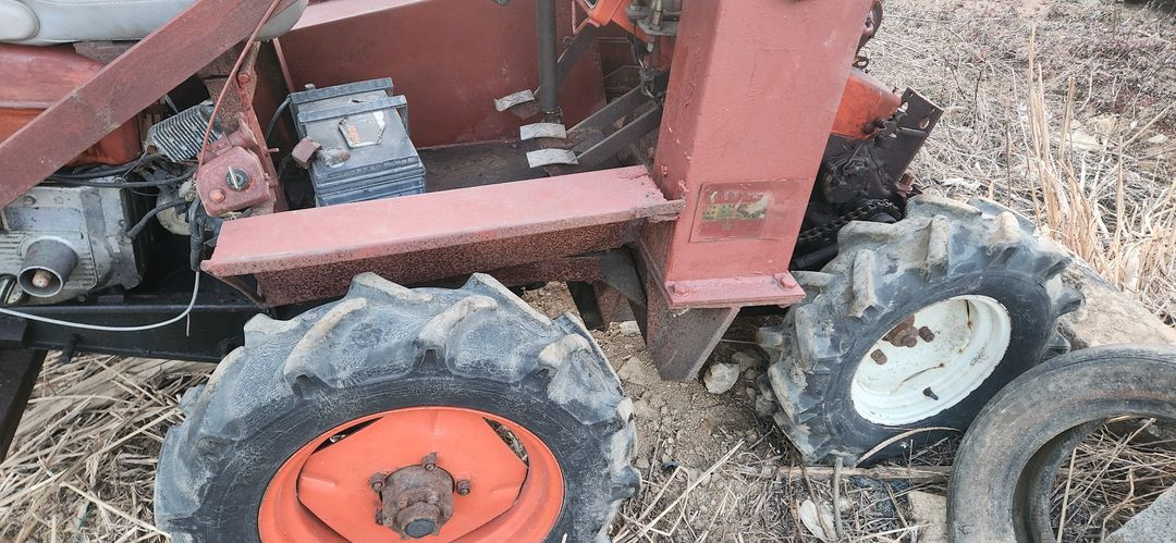 사륜구동 4wd 대동경운기 스키로더 스키로다 경운로더 경운로다 이미지