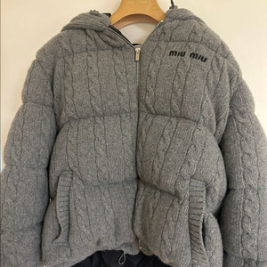 미우미우 캐시미어 패딩