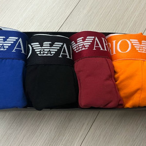 엠포리오 아르마니 남성 드로즈 4종 세트 L