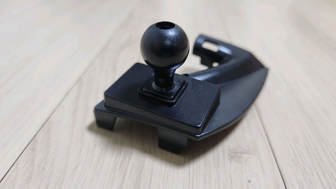 쉐보레 이쿼녹스 17~21 핸드폰거치대 마운트 브라켓--2