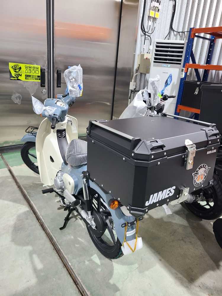 혼다 슈퍼커브 110cc 배달 스쿠터 오토바이--1