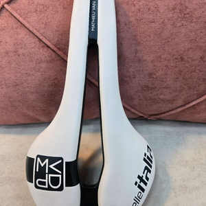 셀레이탈리아 플라이트 자전거 안장 메튜반더폴 에디션L3 가격인하