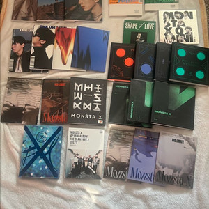 몬스타x 앨범 50장 + 포카 및 굿즈