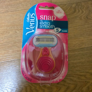 질레트 스냅 비너스 엑스트라 스무스 (여성용 면도기 여행용, 휴대용)