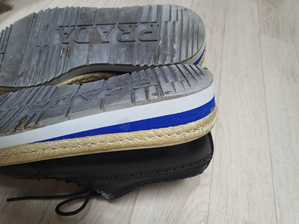 240 구두 슈즈 캐주얼화 240사이즈 프라디 깨끗해요 이미지