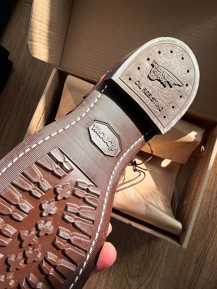 레드윙 아이언 레인저 8111 – 앰버 하니스 (새상품) 판매합니다.--1