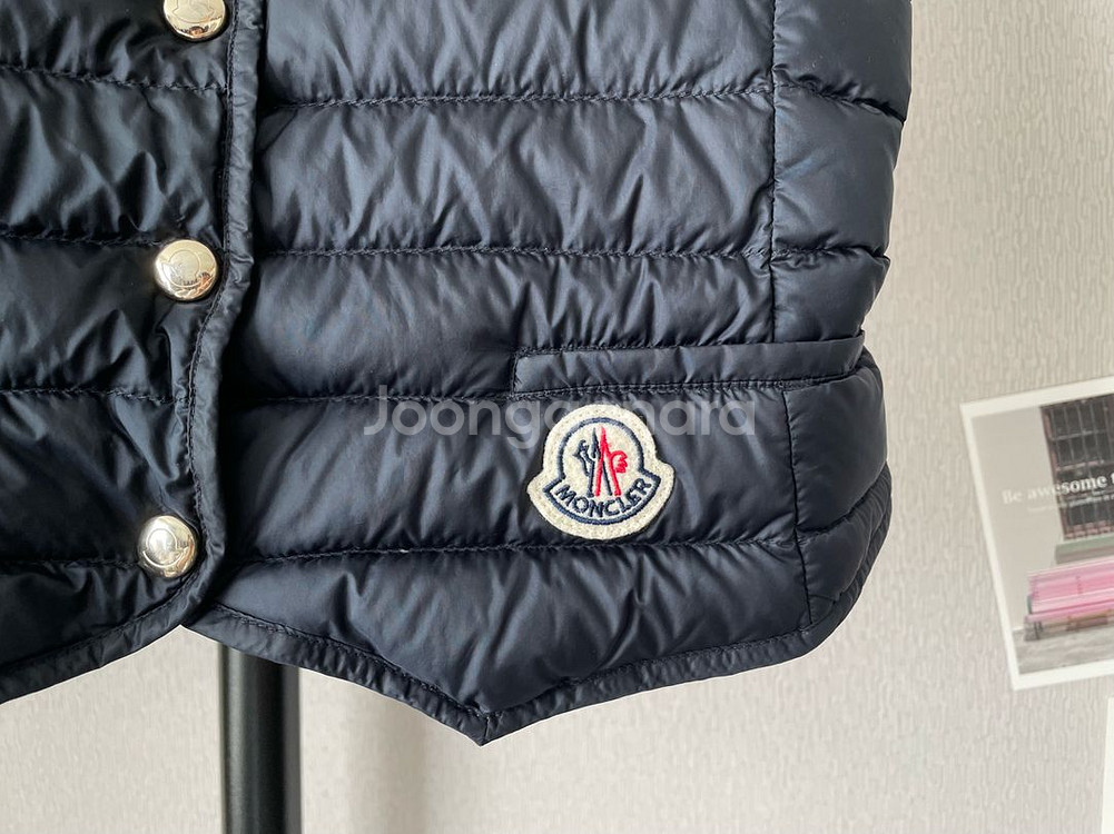 정품 몽클레어 경량패딩 조끼 네이비컬러 사이즈42--2