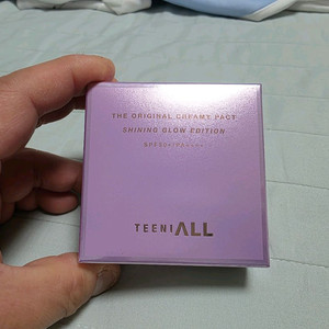 티니올 크리미 팩트 21호 샤이닝 글로우 에디션 새상품