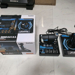 Saitek X56 Rhino HOTAS