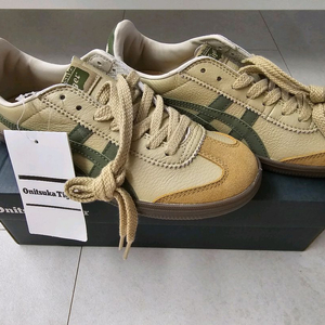 오니츠카 타이거 235 새상품