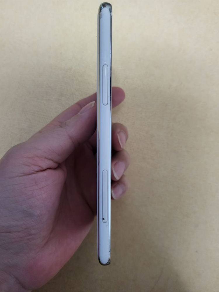 엘지U폰 화이트--3