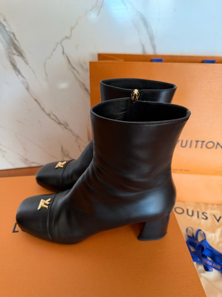 루이비통 스윙앵클부츠--3
