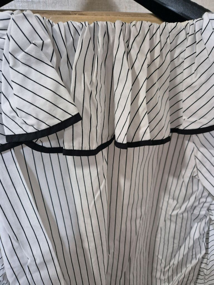 여성 오프숄더 블라우스--1