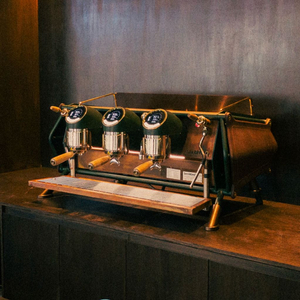 산레모 카페레이서 가죽 커스텀 3그룹 에스프레소 머신