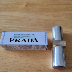 프라다 립스틱 모노크롬 P60