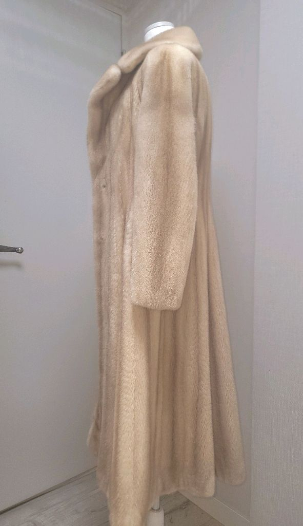 라벤더 컬러 코펜 퍼플 휘메일 풀스킨 밍크 롱코트--2