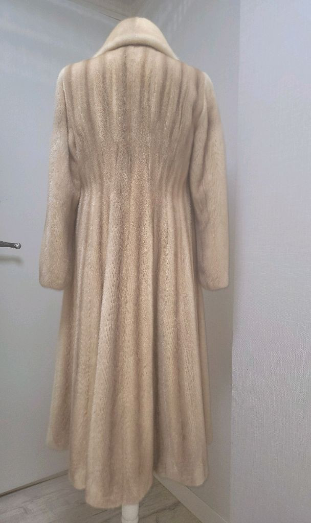 라벤더 컬러 코펜 퍼플 휘메일 풀스킨 밍크 롱코트--3