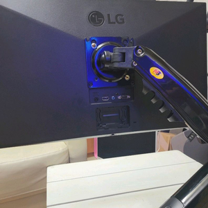 LG (24MK430H)모니터+모니터암.