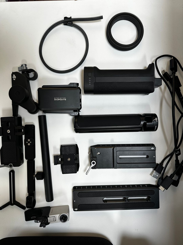 DJI RS4 PRO (본품)+RS인텔리전스만 판매합니다. (콤보별매) 이미지