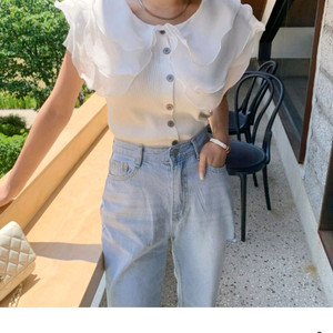 화이트 플리츠 빅카라 니트